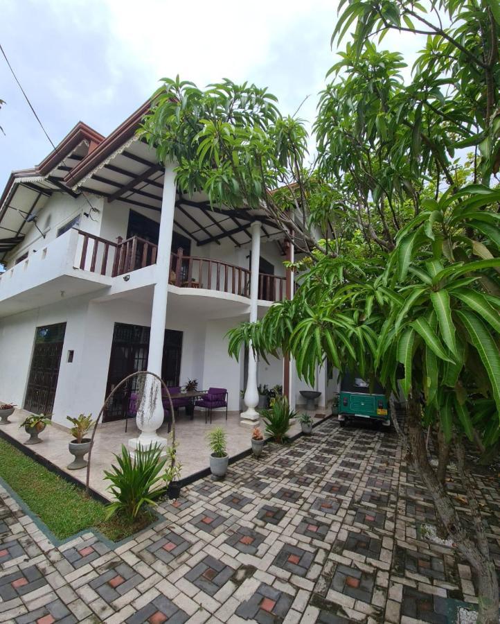 Ja-Elas French Touch Bed & Breakfast Bagian luar foto