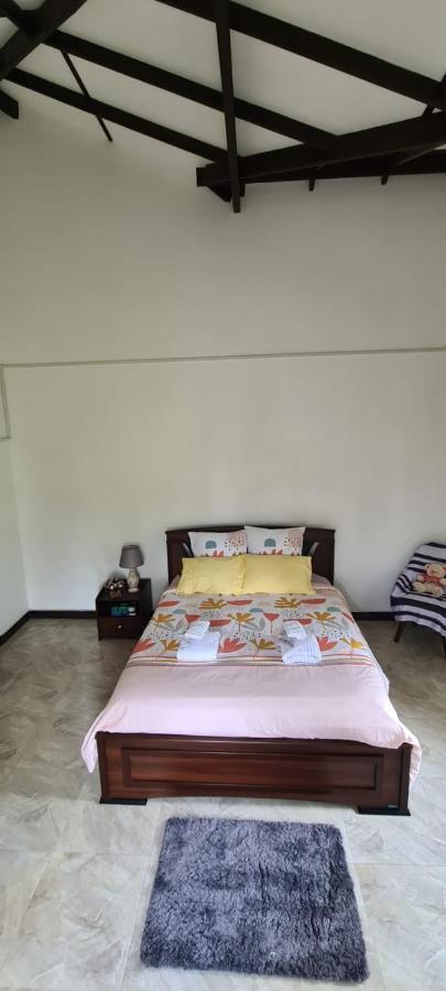 Ja-Elas French Touch Bed & Breakfast Bagian luar foto