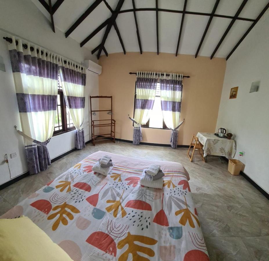 Ja-Elas French Touch Bed & Breakfast Bagian luar foto